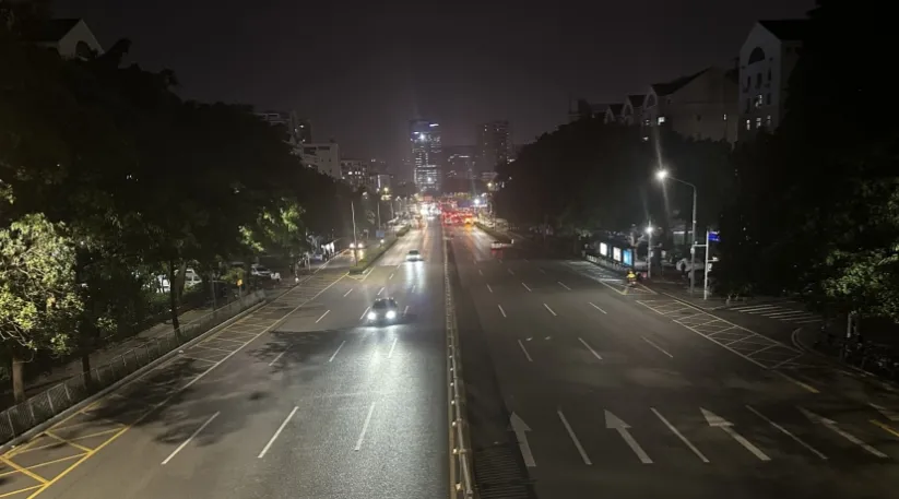 天桥夜景